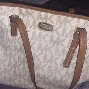 Michael kors purse